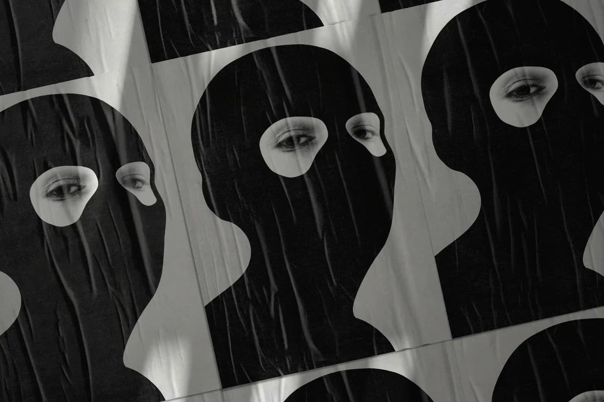 INSURGENTES 2 (PNB MOB Edition)